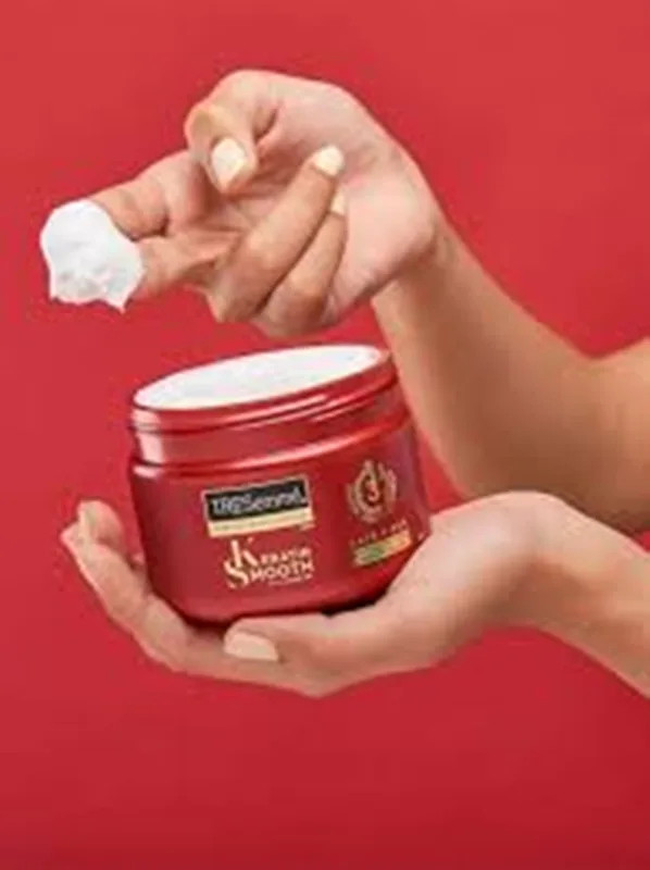 ماسک مو قرمز ترزمه مدل Keratin Smooth حجم 180 میل